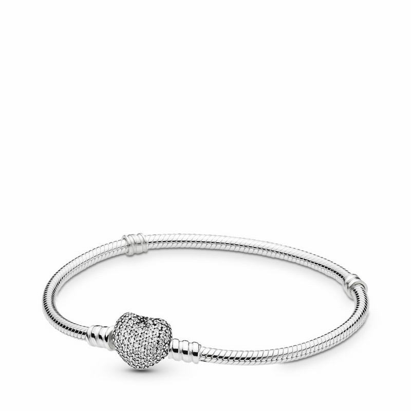 Pandora Moments Sparkling Heart & Snake Chain Bracelet Silver Egypt XV7480152